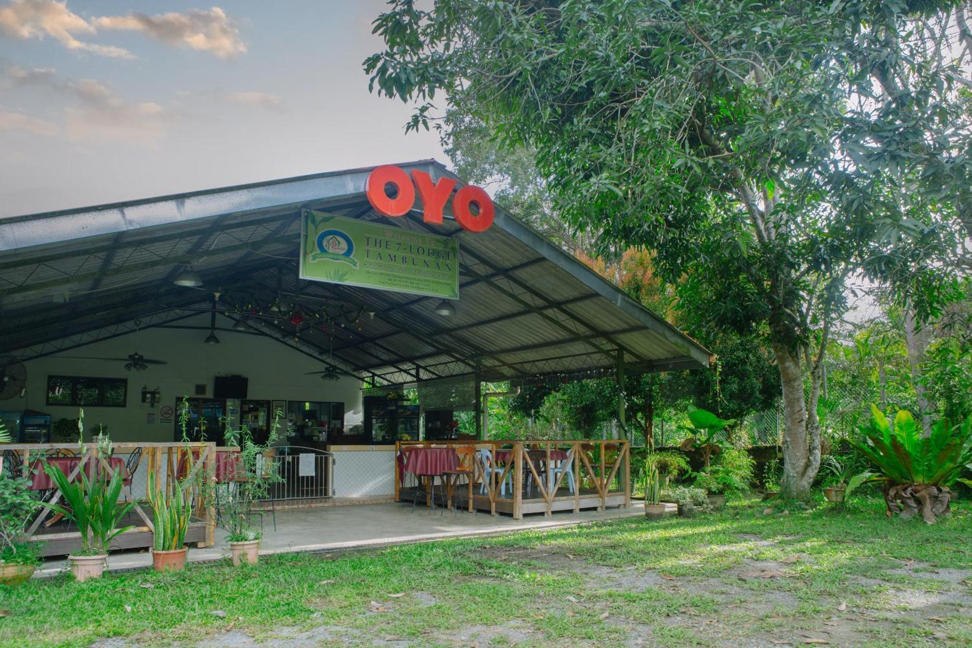 Oyo 90037 The 7 Lodge Tambunan Exterior foto